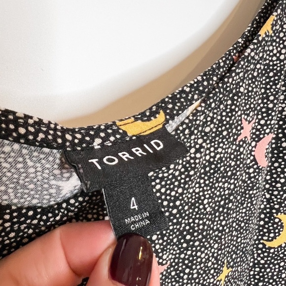 Torrid Top Ava Black Celestial Stretch Challis Cami - Picture 3 of 6